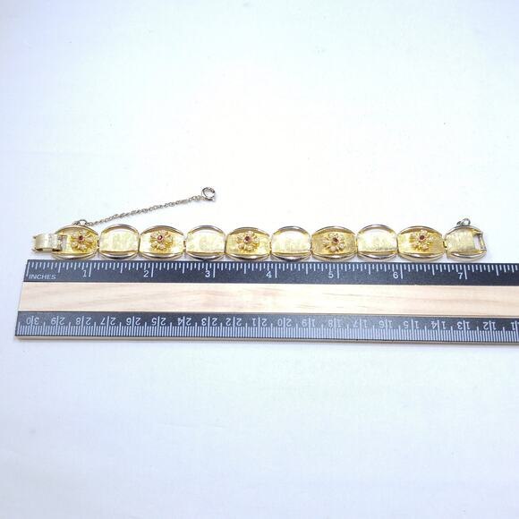 Vintage BSK Floral Bracelet, Gold Tone, 1950s Jewelry - Picture 5 of 10